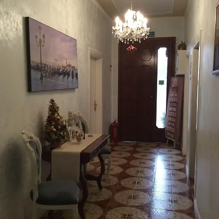Bed and breakfast Alloggi Marin 5*